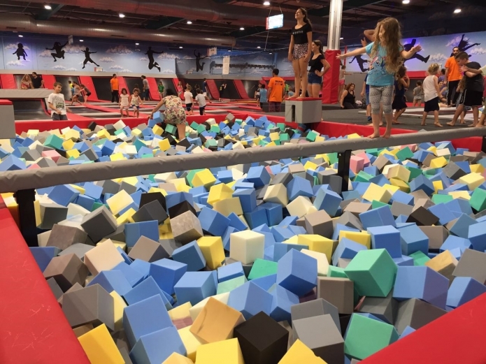 פארק טרמפולינות SKY JUMP (צילום:SKY JUMP)