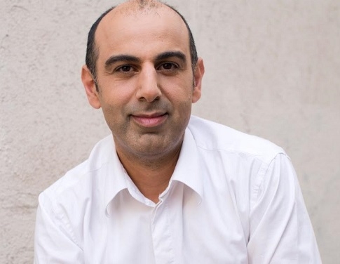 עו"ד רוני הראלי, מתמחה בתביעות ייצוגיות