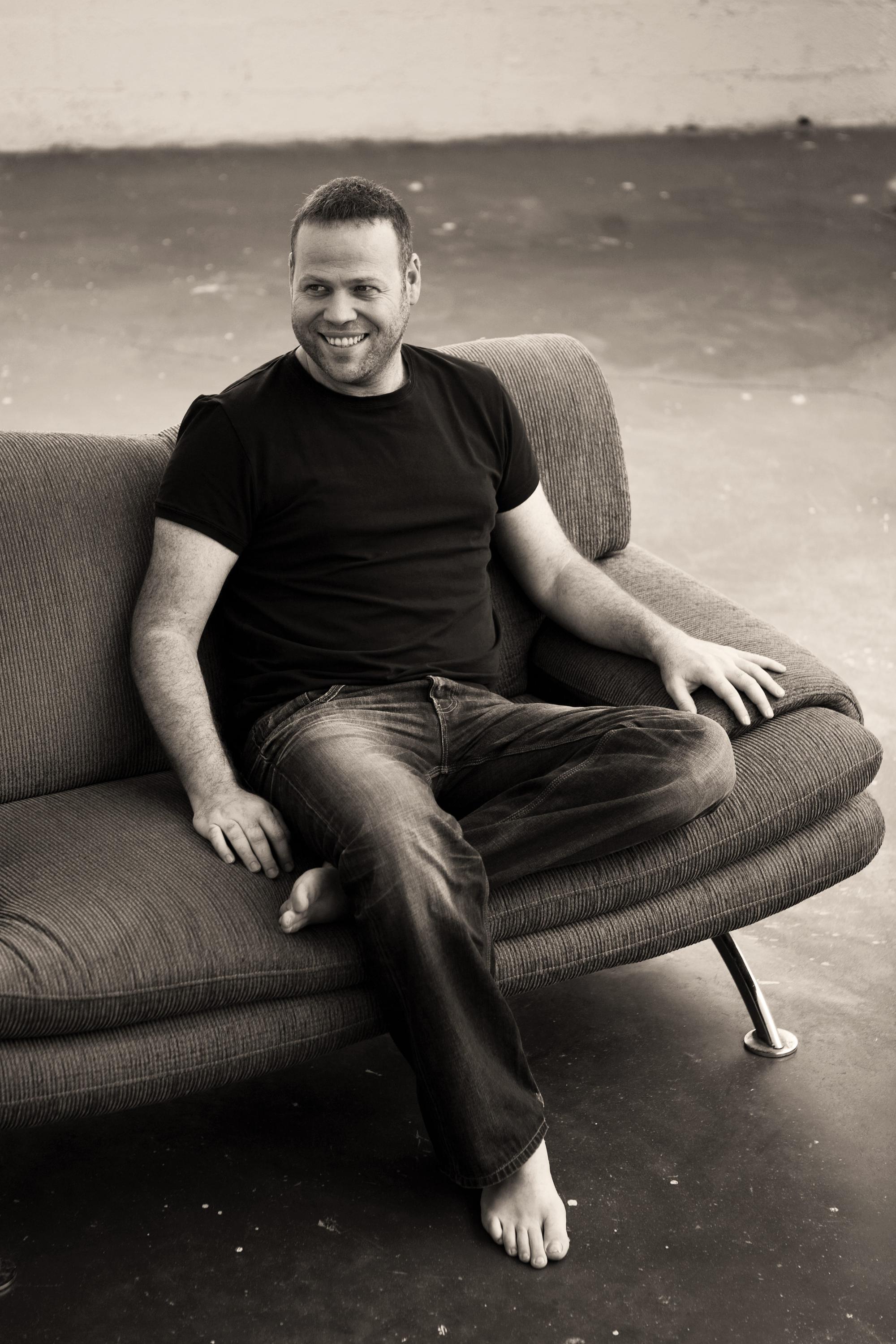 אדיר מילר - צילום אריאל בלאק ודנה קרן