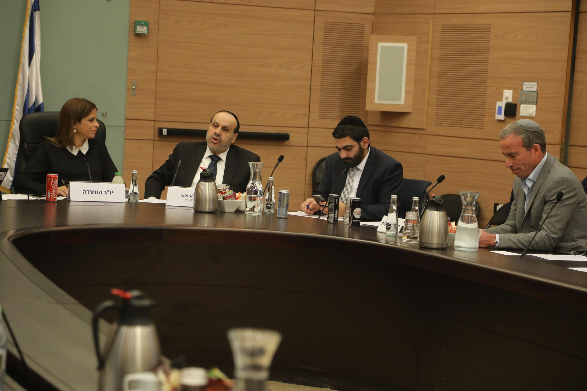 השר לשירותי דת ח"כ דוד אזולאי (ש"ס)