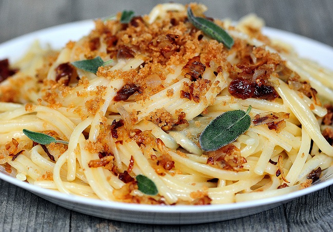 לינגוויני עם חמאה שחומה ומרווה(צילום:יח"צ)