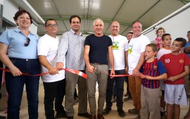 ארבע רפתות ומכון חליבה נחנכו במושב עידן שבערבה צילום: אלכס ליבק