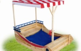 שודדי ים בארגז החול Pirate_ShipSandbox_with_RedWhite_Canopy