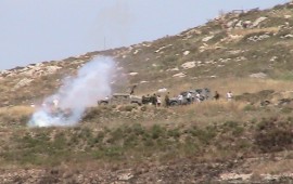 "תג מחיר" בכפר עוריף: פלסטיני נפגע במהלך ניסיון של מתנחלים להצית מטע זיתים