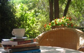 בספא עם אתגר קרת ורם אורן - חודש סופרים במצפה הימים