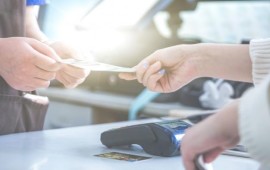 לא קונים לפני שמשווים- השוואת מחירים לעסקים קרדיט תמונה FREEPIK